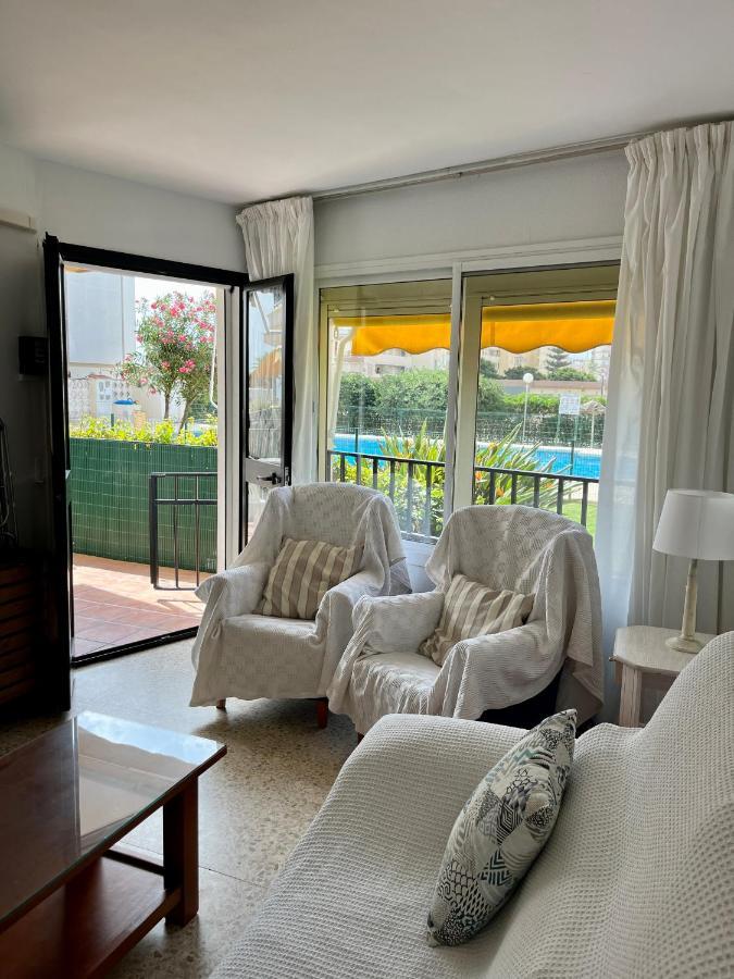 Terrace By The Sea By Gms Apartamentos Фуeнхирола Екстериор снимка
